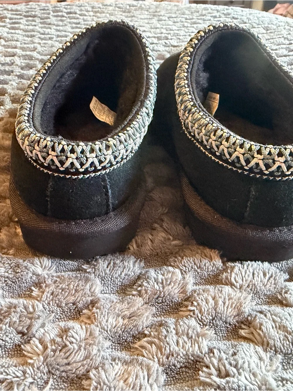 UGG Black Slip-On Sheepskin-Lined kids Slippers with Braided Trim